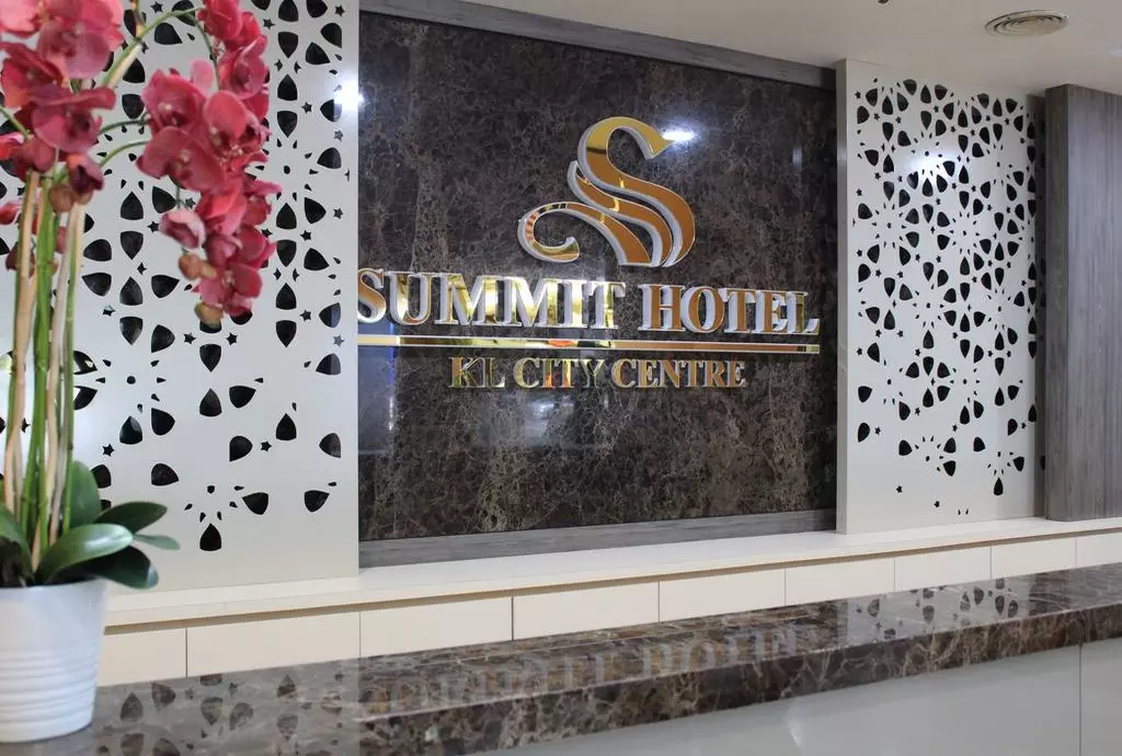 hotel summit kuala lumpur_shabavizparvaz_08.jpg